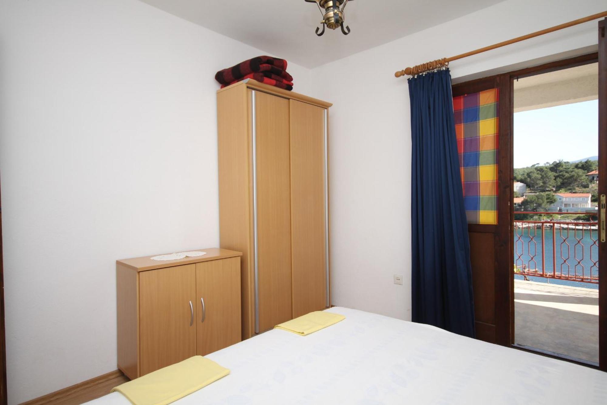 Apartments By The Sea Basina, Hvar - 8749 Vrbanj Номер фото